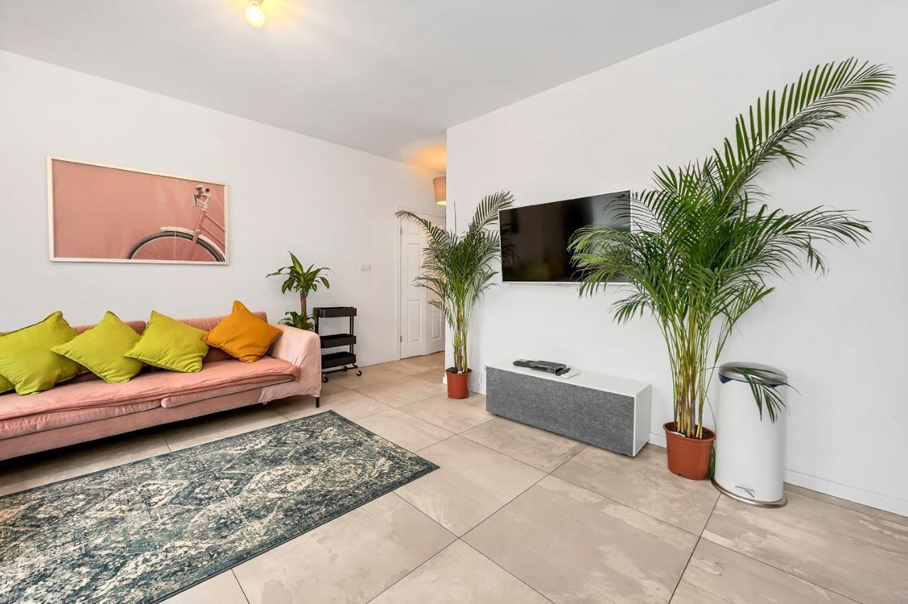 Lumina 4-Room Apart With Large Balcony Varsó Kültér fotó