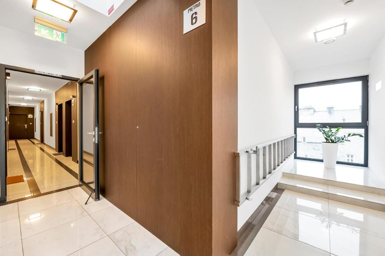 Lumina 4-Room Apart With Large Balcony Varsó Kültér fotó